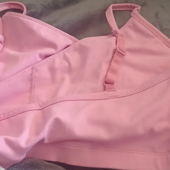 Fabletics Sports Bra - Picture 12 of 12